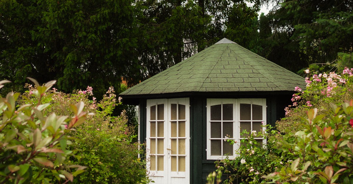 Mastering Asymmetrical Design Techniques for Garden Landscapes